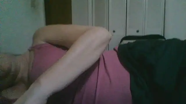 Emilylyn2501 online show from 04/15/26, 03:24