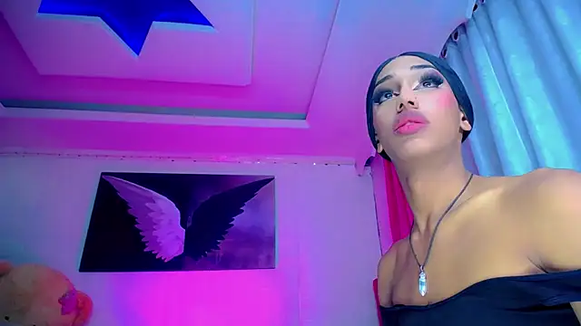 NahomiCamper online show from 03/10/25, 08:15