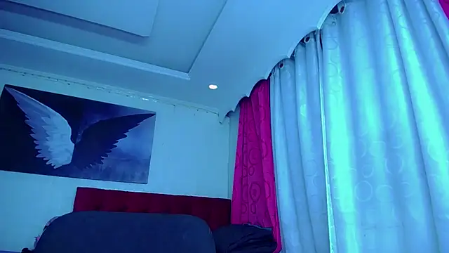 NahomiCamper online show from 11/04/25, 09:58