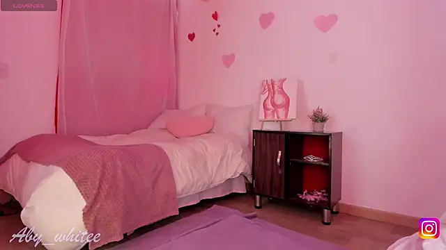 AbyWhitee online show from 09/14/25, 12:15