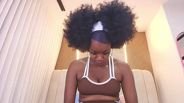 kata hazel online show from 04/13/26, 07:19