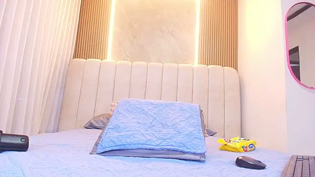 kata hazel online show from 04/16/26, 07:14