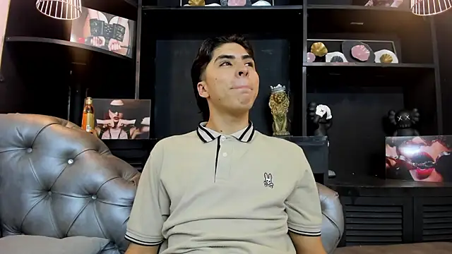 HeellBoy  online show from 10/30/25, 08:53