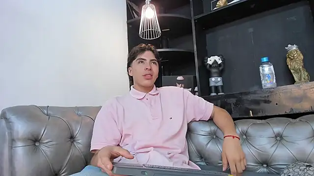 HeellBoy  online show from 11/14/25, 03:38