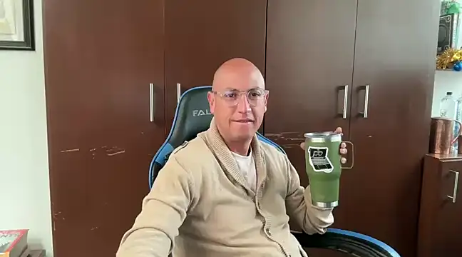 alanan881 online show from 12/21/24, 06:23