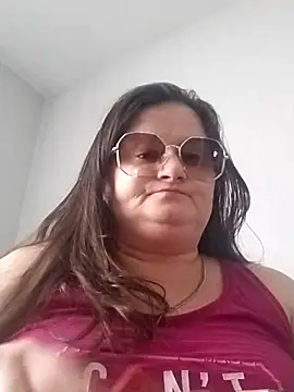 Snapshot of staceysmomfow chatting on 02/01/25, 04:22 staceysmomfow online show from 02/01/25, 04:22