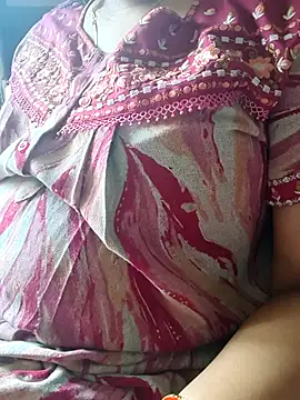Snapshot of samitasharma chatting on 07/12/26, 04:36 samitasharma online show from 07/12/26, 04:36