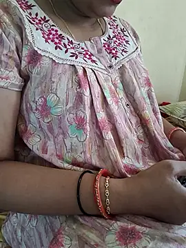 Snapshot of samitasharma chatting on 07/18/26, 06:39 samitasharma online show from 07/18/26, 06:39
