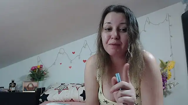 Snapshot of SweetMaddy888 chatting on 02/11/26, 06:13 SweetMaddy888 online show from 02/11/26, 06:13