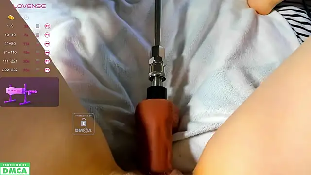 xteona online show from 09/23/25, 10:40