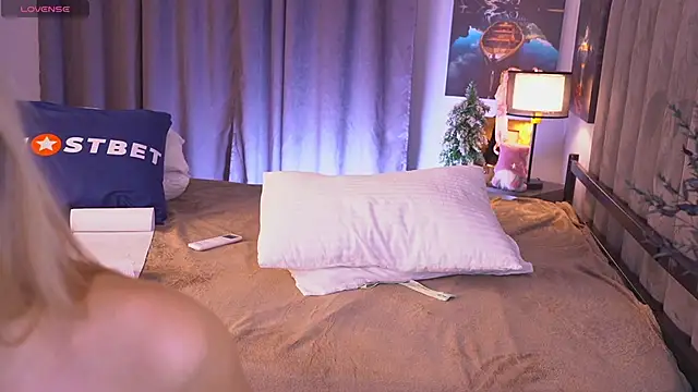 Tella dream online show from 12/18/24, 02:28