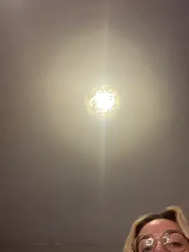 Snapshot of diamondgalxo chatting on 01/11/26, 11:43 diamondgalxo online show from 01/11/26, 11:43