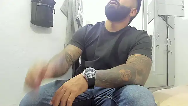 Lyon vach online show from 01/26/25, 01:52