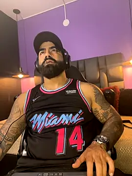 Lyon vach online show from 10/15/25, 10:10