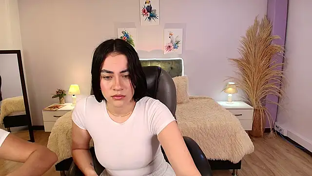 Snapshot of Icysweetcam chatting on 04/30/26, 11:05 Icysweetcam online show from 04/30/26, 11:05