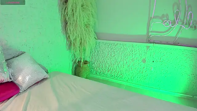 ArticaBelle online show from 11/28/25, 04:37