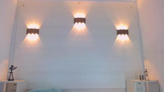 Molly Spears online show from 02/09/25, 03:23