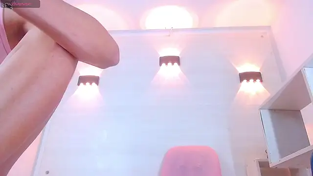 Molly Spears online show from 03/05/25, 03:18