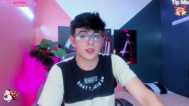 nolan twink1 online show from 12/13/24, 10:19