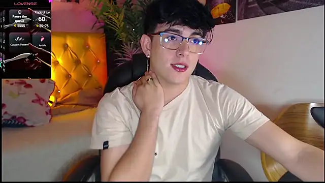 nolan twink1 online show from 01/05/25, 06:02