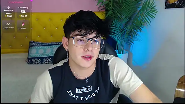 nolan twink1 online show from 01/09/25, 05:43