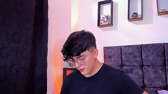 nolan twink1 online show from 10/08/25, 07:00