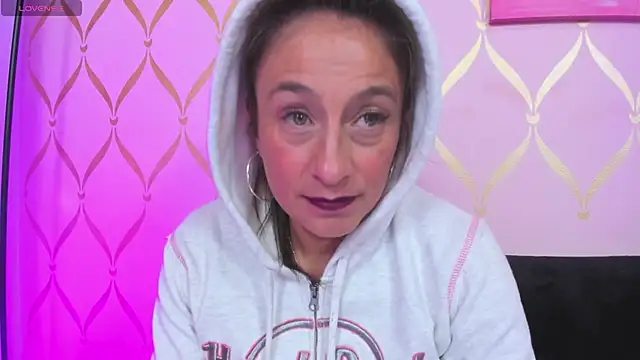 Snapshot of ladylians chatting on 12/11/24, 12:44 ladylians online show from 12/11/24, 12:44