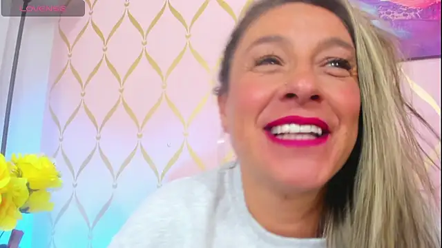 Snapshot of ladylians chatting on 01/22/25, 12:48 ladylians online show from 01/22/25, 12:48