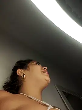 LaurenWelly  online show from 09/25/25, 10:46