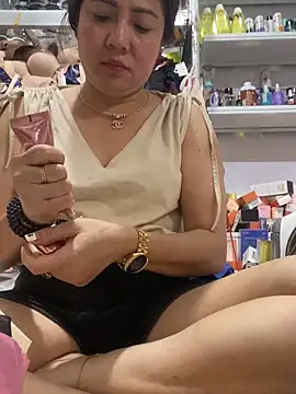 Cesywet online show from 03/23/25, 06:16