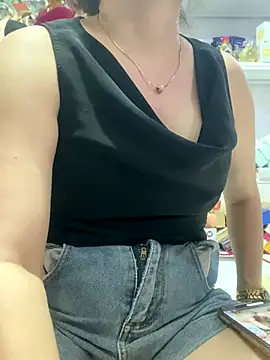 Cesywet online show from 09/16/25, 05:08