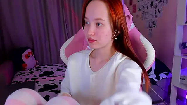 Snapshot of Hakory chatting on 12/04/24, 04:49 Hakory online show from 12/04/24, 04:49