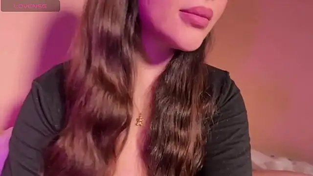 Elinatiranda online show from 03/28/26, 01:27