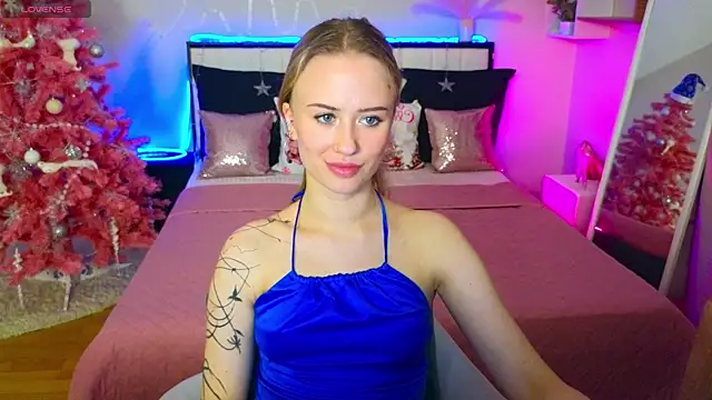 SashaBrooks online show from 12/18/25, 02:12