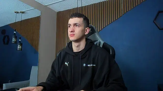 JacksonOlsenn online show from 02/04/25, 12:11