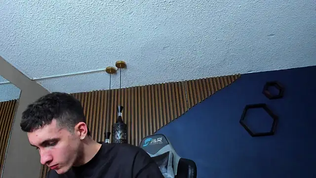 JacksonOlsenn online show from 02/07/25, 06:24