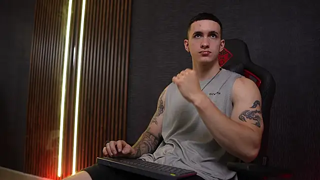 JacksonOlsenn online show from 02/19/26, 08:38