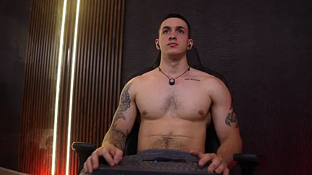 JacksonOlsenn online show from 03/26/26, 08:36