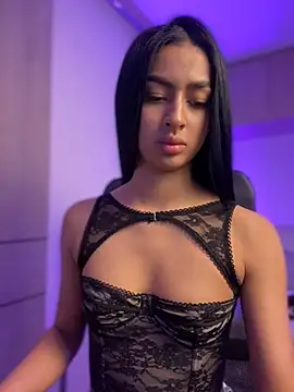 maddy bronw  online show from 01/02/25, 10:44