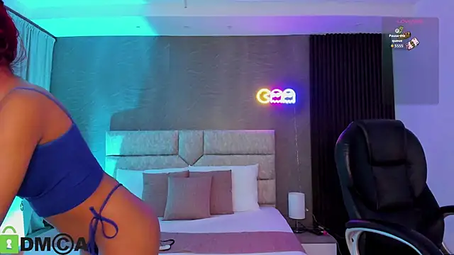 Cristal  adams online show from 09/11/25, 12:38