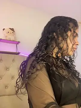 NINA 18 YEARS online show from 03/06/25, 07:54