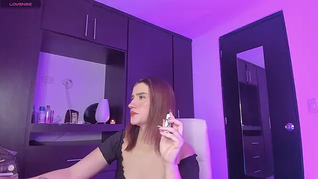 TinaJonnes  online show from 02/05/26, 06:51