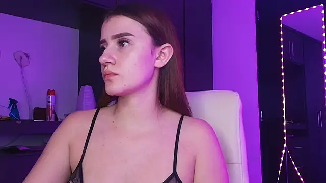 TinaJonnes  online show from 04/20/26, 06:16