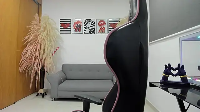 Samanthagax online show from 03/13/25, 09:48