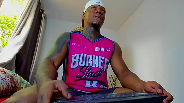 ronnie 7777 online show from 12/22/25, 05:54