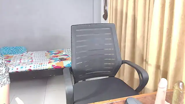 SusanLeroy online show from 11/16/25, 09:48