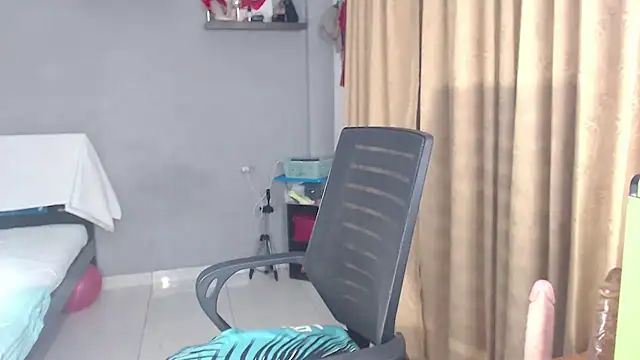 SusanLeroy online show from 12/21/25, 10:11