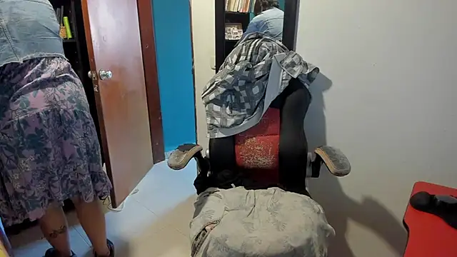 peanut tangerine online show from 12/15/25, 09:08