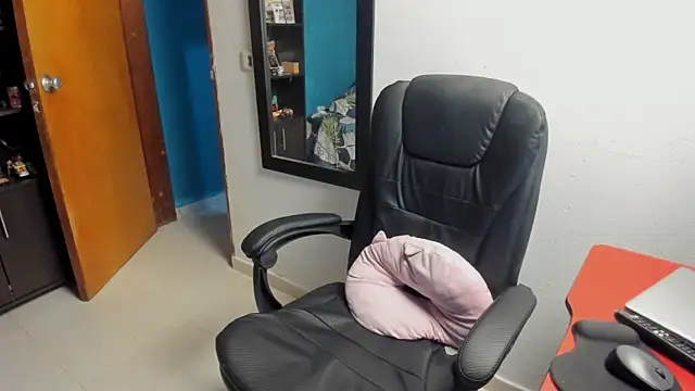 peanut tangerine online show from 01/09/26, 12:46