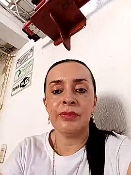 Samantha Sullivan  online show from 12/18/24, 02:49